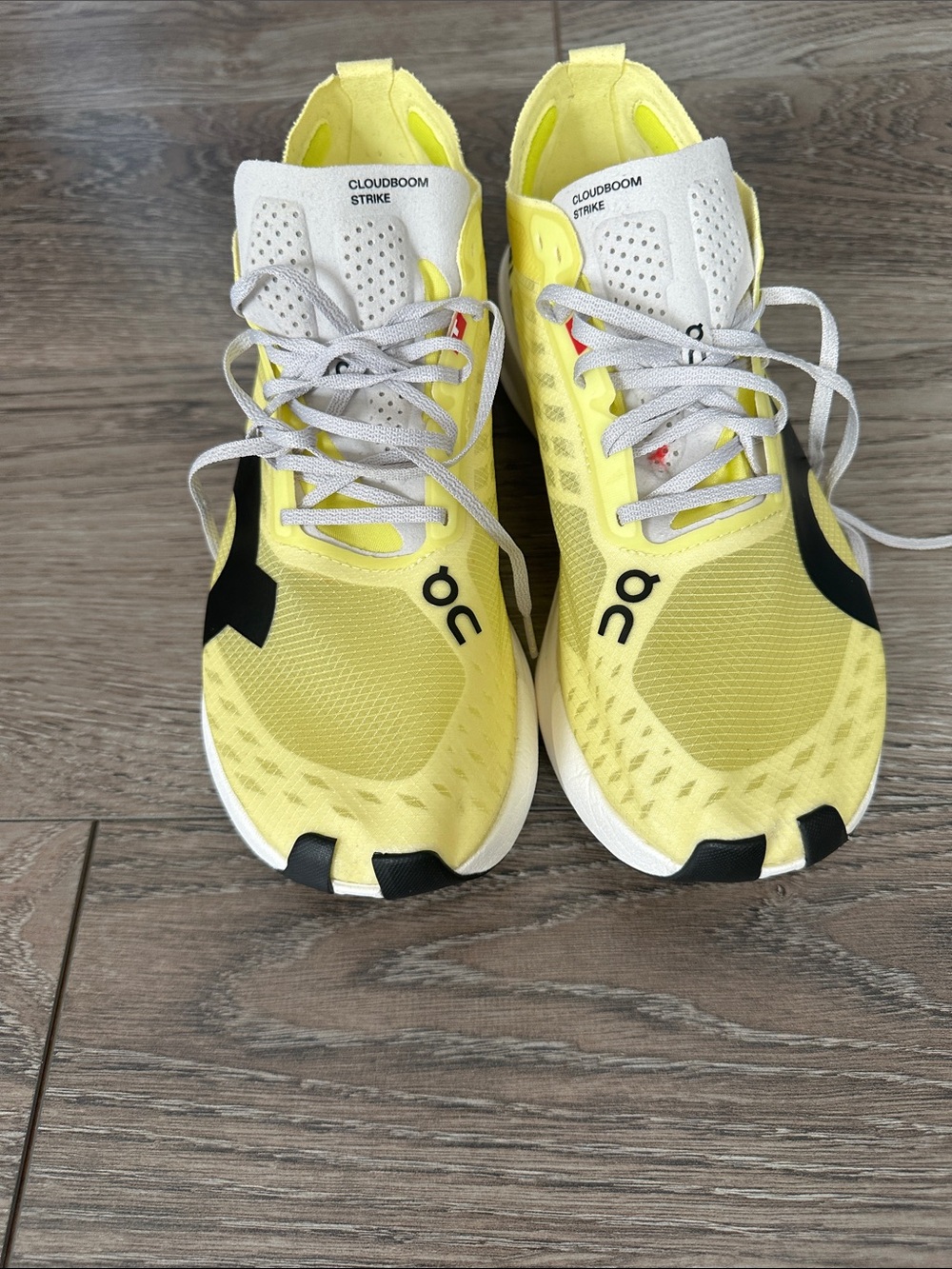 On Running Mens cloudbloom shoes